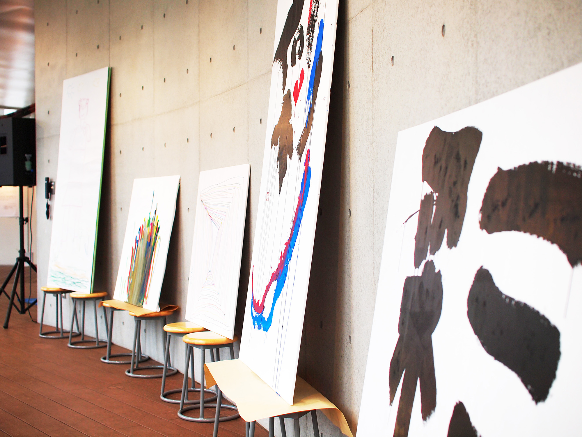 くすのもりアート展の様子-写真4